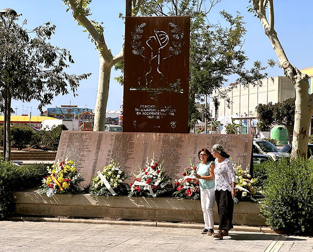 MONUMENTO A FALLECIDOS